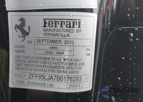 2011 Ferrari California z USA, uszkodzony, nr VIN ZFF65LJA7B0176293